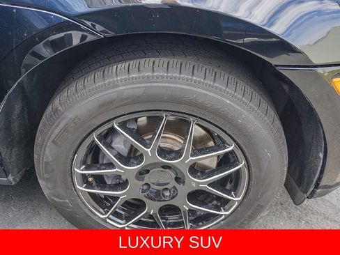 Used 2018 Porsche Macan AWD/4WD image 9