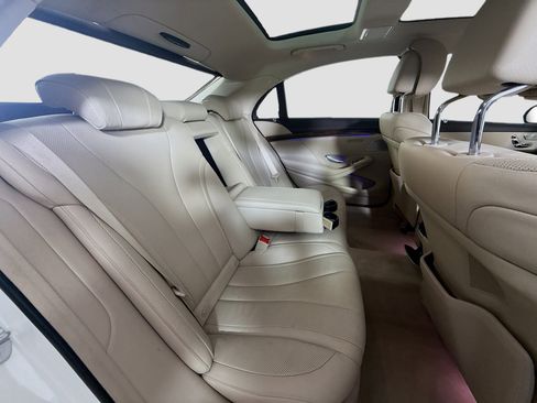 Used 2017 Mercedes-Benz S 550 Sedan image 27