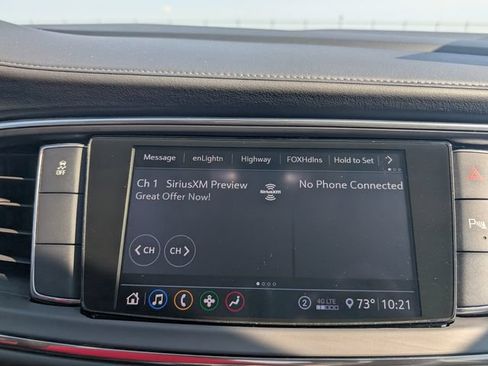 Used 2020 Buick Enclave Essence FWD image 18