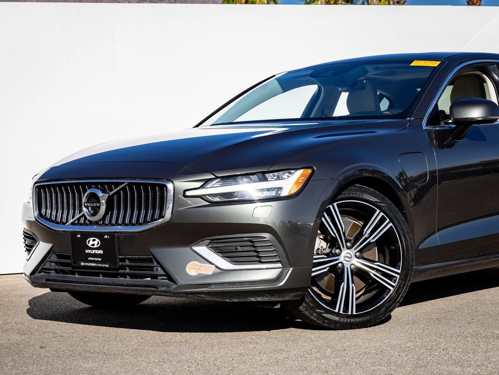 Used 2019 Volvo S60 T8 Inscription AWD/4WD image 2