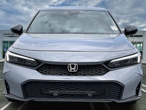 Used 2025 Honda Civic Sport image 2