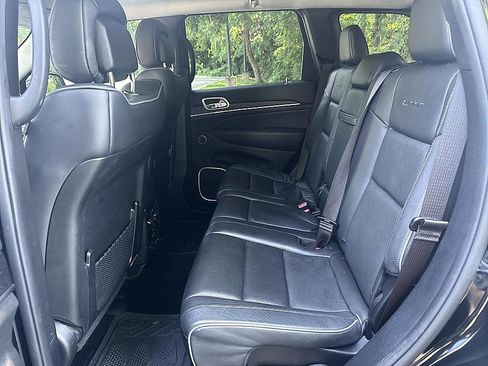 Used 2020 Jeep Grand Cherokee Summit AWD/4WD image 12