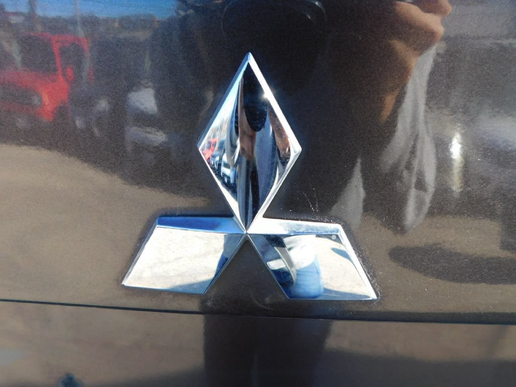 Used 2020 Mitsubishi Outlander Sport ES FWD image 11