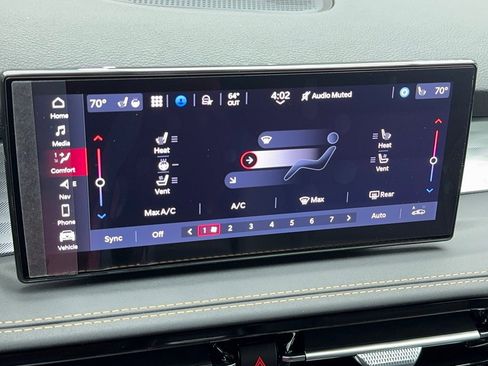 New 2025 Alfa Romeo Tonale w/ Premium Package image 21