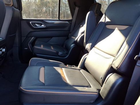 Used 2024 GMC Yukon AT4 w/ AT4 Premium Plus Package image 19