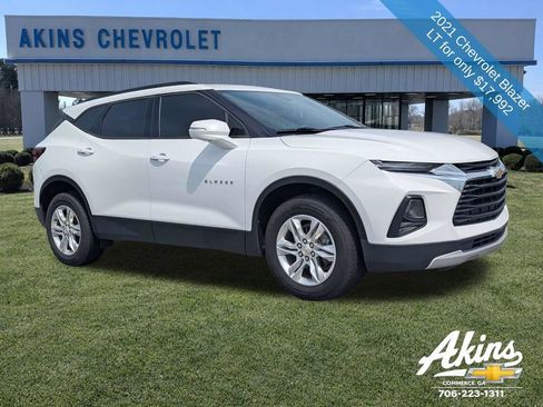 Certified 2021 Chevrolet Blazer LT FWD image 2