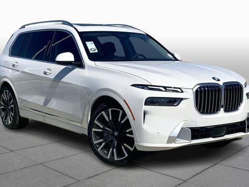 Used 2026 BMW X7 xDrive40i AWD/4WD image 2