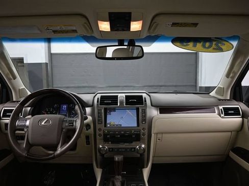 Used 2019 Lexus GX 460 Premium w/ Premium Package AWD/4WD image 23