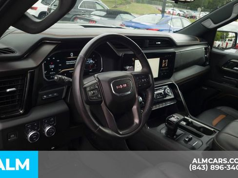 Used 2023 GMC Sierra 1500 AT4 w/ AT4 Premium Package AWD/4WD image 14