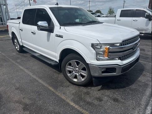 Used 2019 Ford F150 Lariat RWD image 2