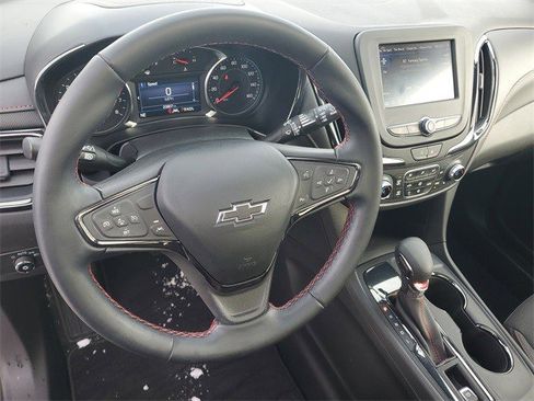 Certified 2023 Chevrolet Equinox RS image 18