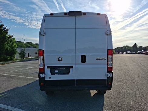 Used 2025 RAM ProMaster 2500 w/ Convenience Group FWD image 5