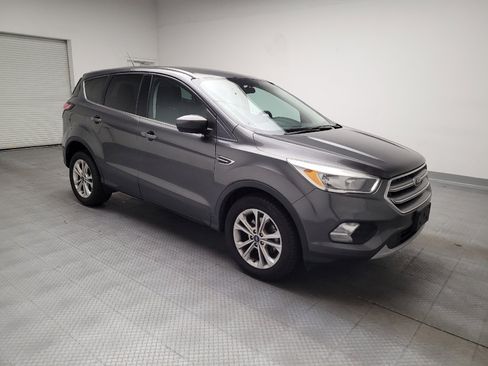 Used 2017 Ford Escape SE FWD image 11