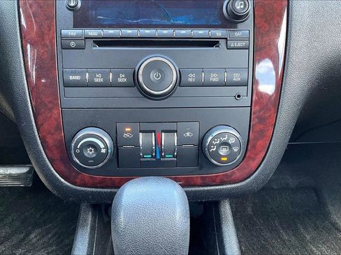 Used 2008 Chevrolet Impala LT FWD image 6