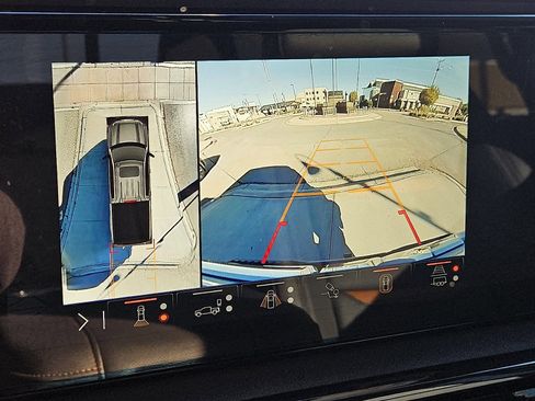 Used 2024 GMC Sierra 1500 AT4 w/ Technology Package image 16