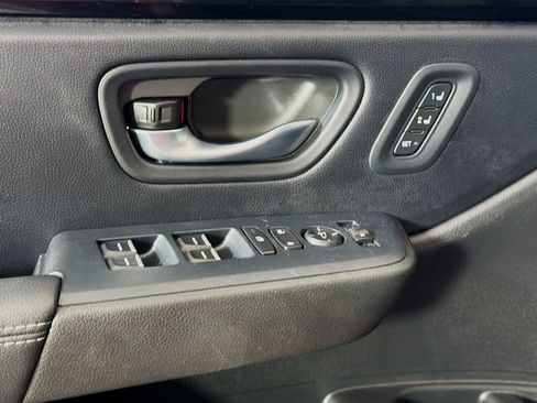 Used 2024 Honda Pilot Touring image 21