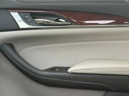 Used 2019 Cadillac CTS Sedan RWD image 39