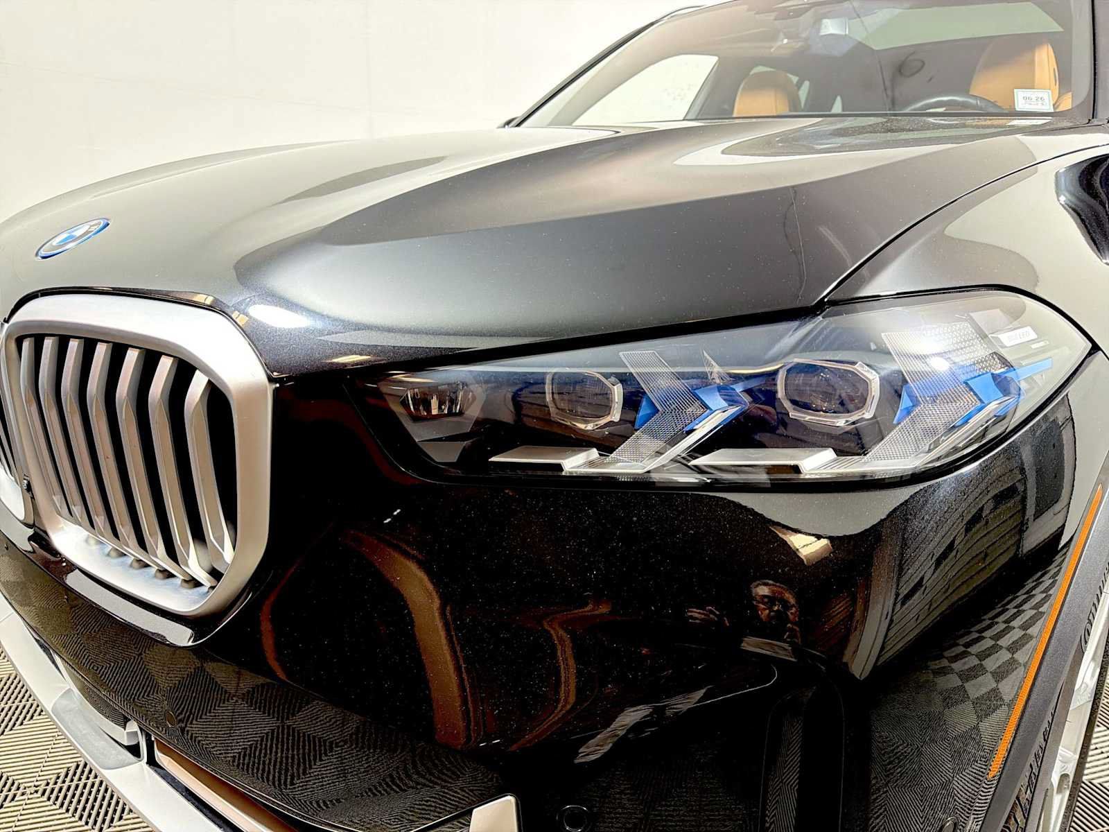 Used 2024 BMW X5 xDrive50e w/ Premium Package AWD/4WD image 26