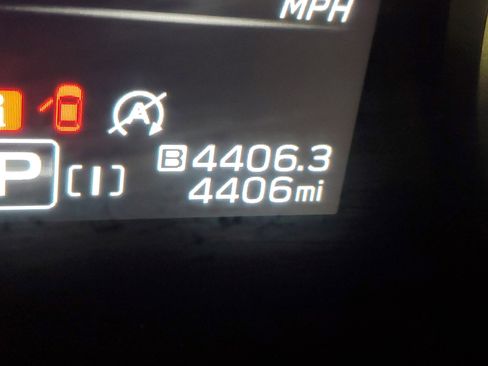 Used 2025 Subaru Crosstrek 2.5i Sport w/ Crosstrek Mirror Package image 25