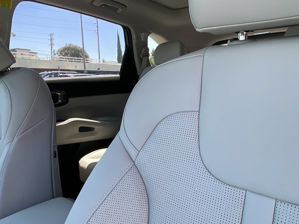 New 2026 Kia Sorento EX FWD image 13