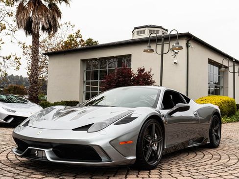Used 2014 Ferrari 458 Speciale Coupe RWD image 28