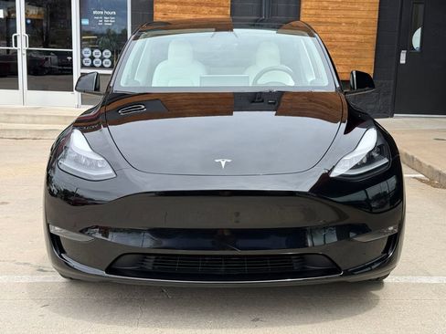 Used 2023 Tesla Model Y Long Range AWD/4WD image 8