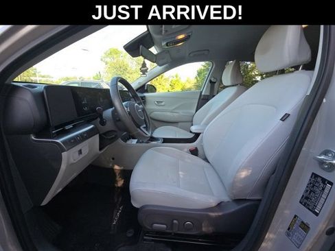 Certified 2024 Hyundai Kona SEL FWD image 9