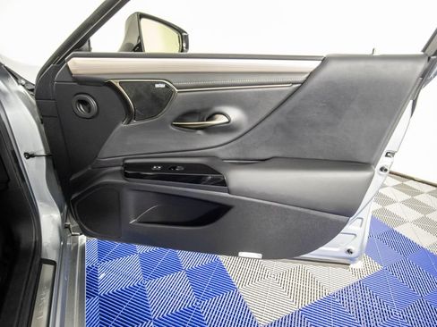 Used 2023 Lexus ES 350 F Sport w/ Accessory Package (Z2) FWD image 15