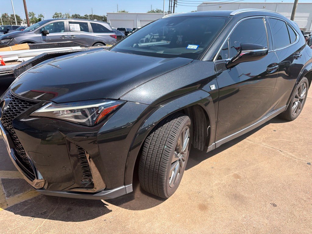 Used 2022 Lexus UX 200 F Sport w/ F Sport Premium Package FWD image 2