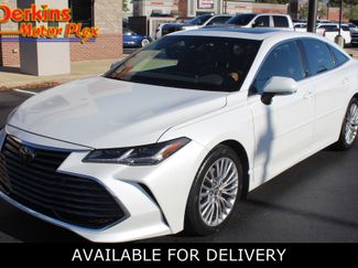 Used 2020 Toyota Avalon Limited video 1