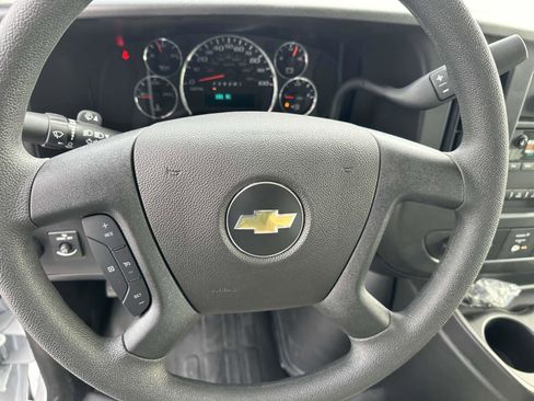 New 2024 Chevrolet Express 4500 w/ Power Convenience Package image 7