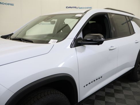 New 2026 Chevrolet Traverse Z71 AWD/4WD image 13