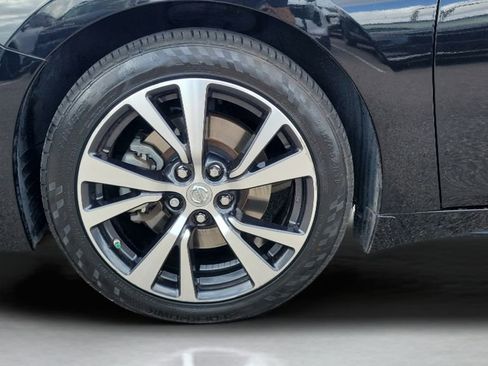Used 2017 Nissan Maxima 3.5 SV image 11