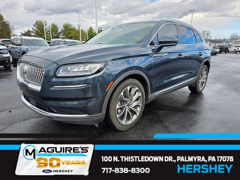 Used 2023 Lincoln Nautilus Reserve image 1