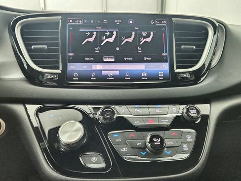 New 2027 Chrysler Pacifica LX FWD image 25