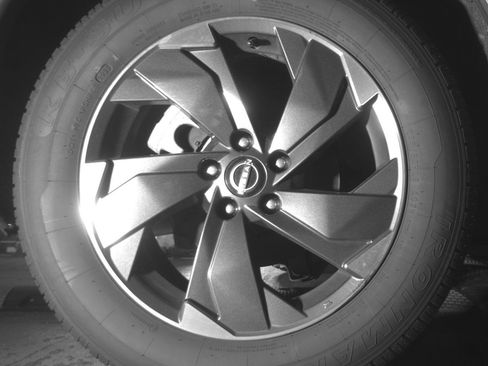 Used 2025 Nissan Rogue SV image 14