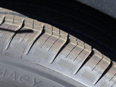 New 2026 Chevrolet Equinox EV LT image 12