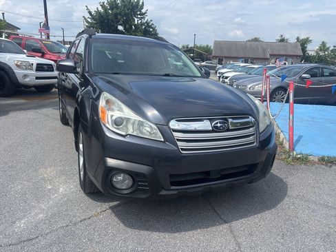 Used 2013 Subaru Outback 2.5i Premium w/ Popular Pkg 1A AWD/4WD image 3