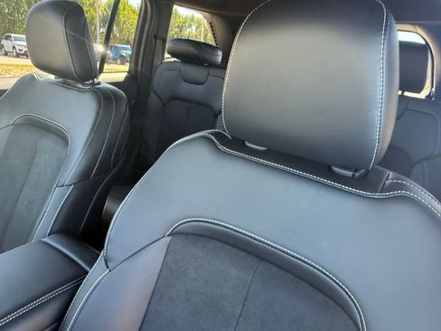 New 2025 Jeep Grand Cherokee Altitude image 22