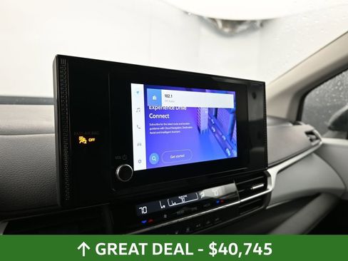 Used 2025 Toyota Sienna LE image 31