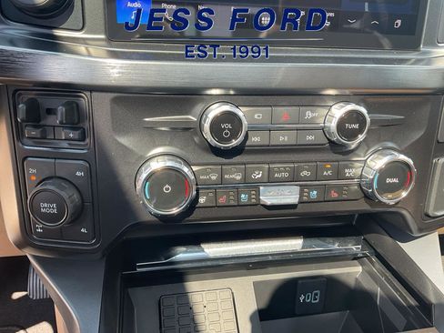 New 2025 Ford F350 Lariat w/ Lariat Ultimate Package image 18