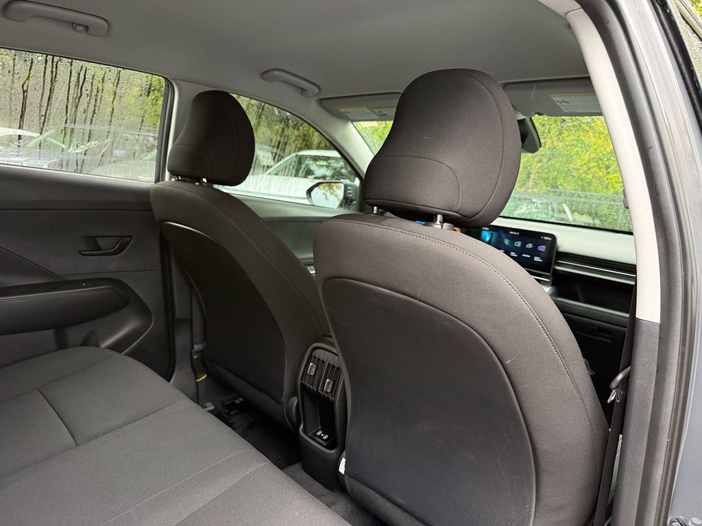 Used 2025 Hyundai Kona SEL FWD image 30