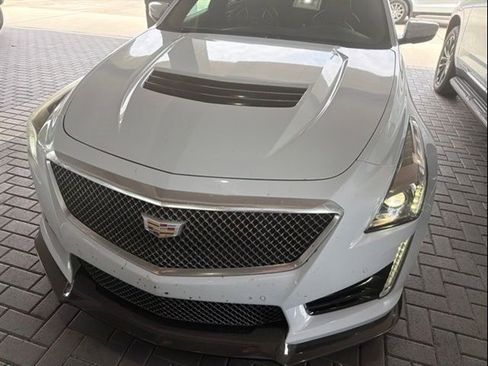 Used 2018 Cadillac CTS V w/ Carbon Fiber Package RWD image 2
