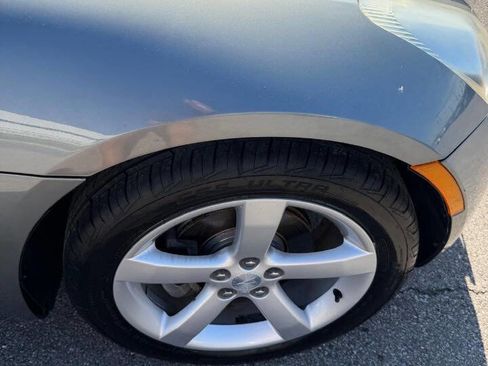 Used 2006 Pontiac Solstice Convertible w/ Premium Package RWD image 38