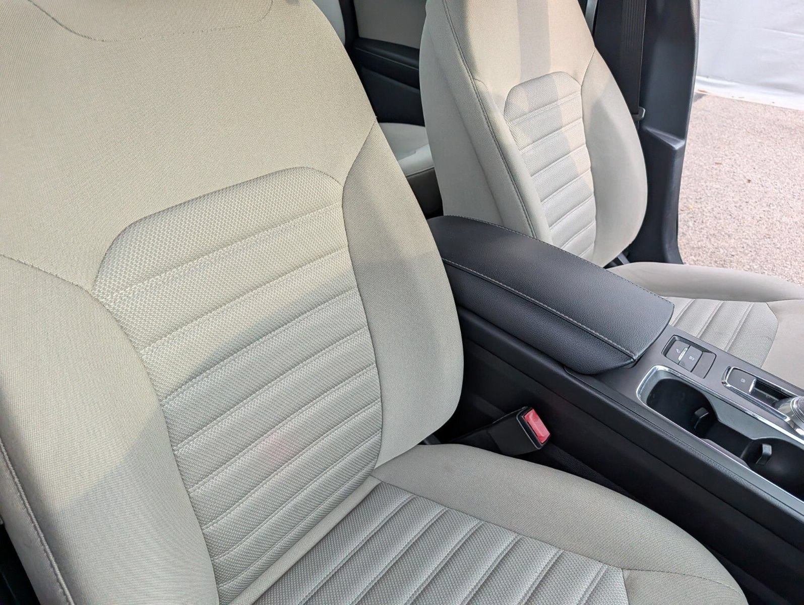 Used 2018 Ford Fusion S FWD image 20