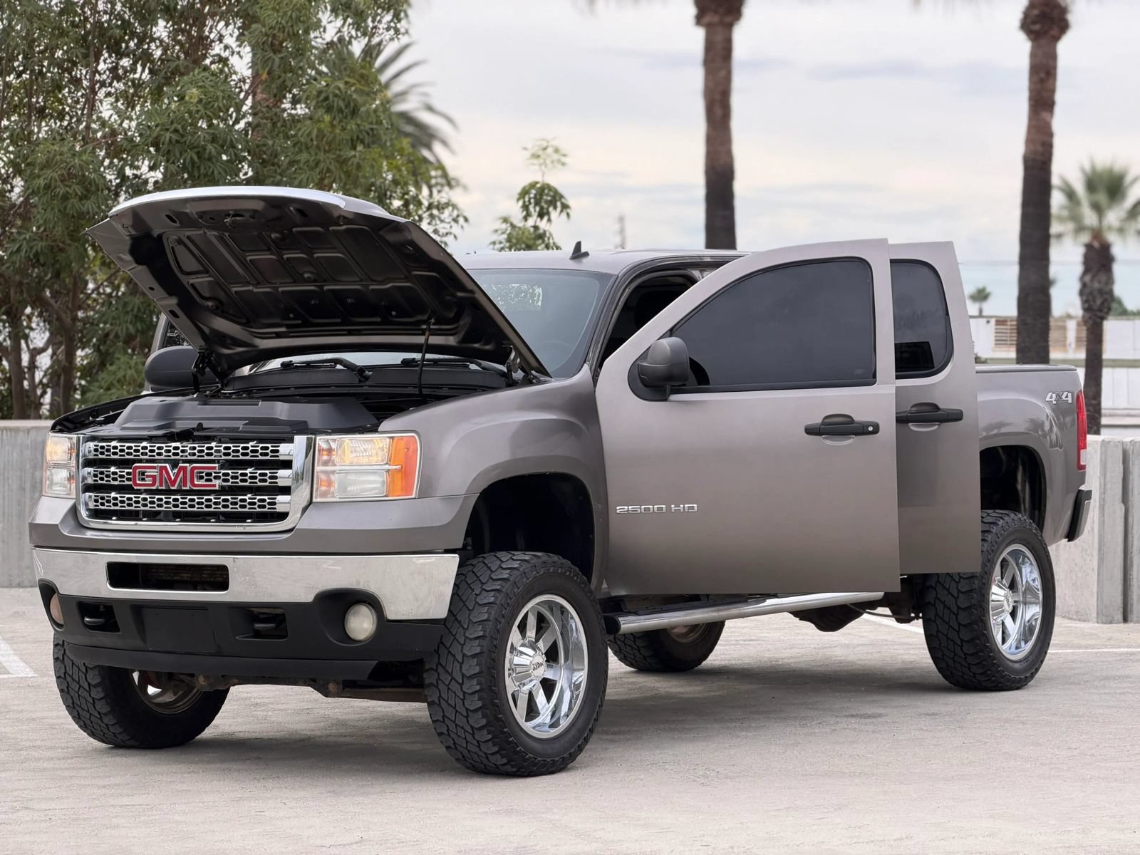 Used 2013 GMC Sierra 2500 SLE AWD/4WD image 6