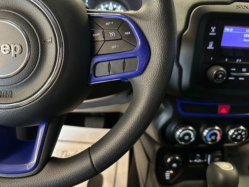 Used 2017 Jeep Renegade Sport w/ Power & Air Group image 11