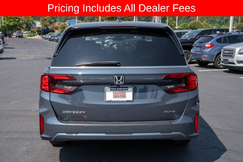 Used 2025 Honda Odyssey Elite image 4