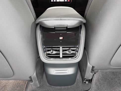 Used 2025 Polestar Polestar 3 image 19