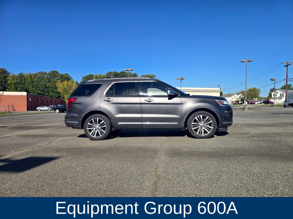 Used 2018 Ford Explorer Platinum AWD/4WD image 2